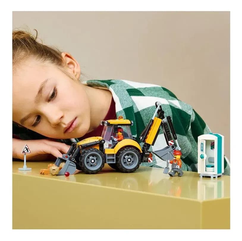 Detalhe da Caçamba Frontal e Braço Escavador LEGO City em Operação