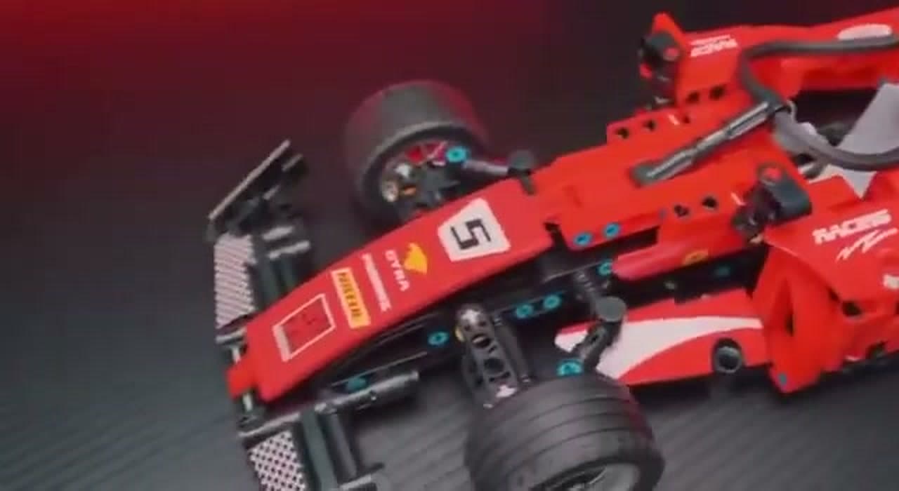 Carrinho F1 Ferrari Blocos de Montar 455 Peças Cockpit e Asa Dianteira