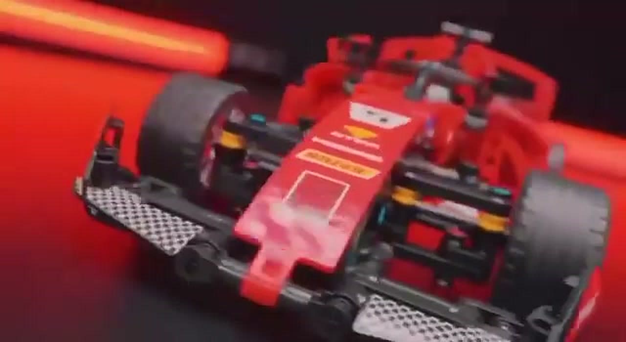Carrinho F1 Ferrari Blocos de Montar 455 Peças Frente e Suspensão