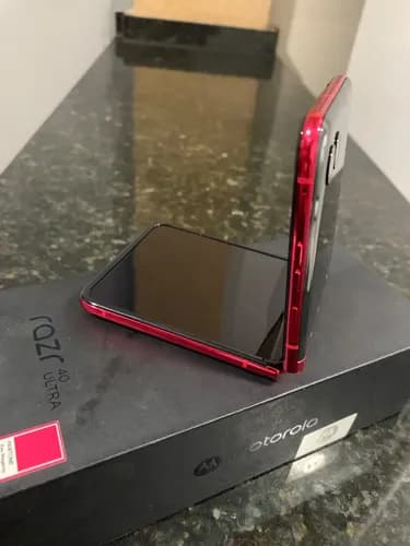 Motorola Razr 40 Ultra Foto 2